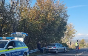 катастрофа блокира трафика пътя пловдив карлово