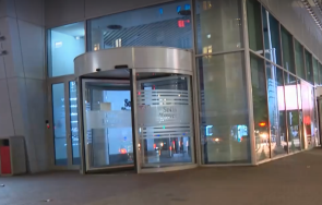 управител търговски центрове можем сложим металдетектори навсякъде