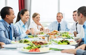 скъпотия струва храненето обедната почивка нас сащ