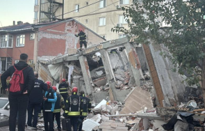 жилищна сграда турския град гебзе срути неизяснени обстоятелства снимки