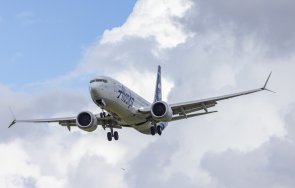 аляска еърлайнс спира всичките полети сащ