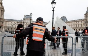 дръзкия обир лувърът премести част бижутата френската централна банка