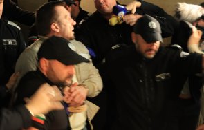станимир хасърджиев съм докосвал момче докажа снимки