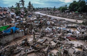 шестима загинали катастрофа спасителен хеликоптер филипините