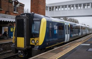 дерайлира пътническият влак глазгоу лондон