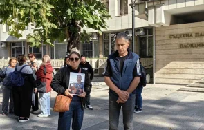 гняв сълзи почернени родители поискаха справедливост пролятата кръв невинните деца