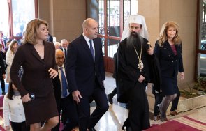 горещо пик деси радева цъфна износена рокля президента египет снимки