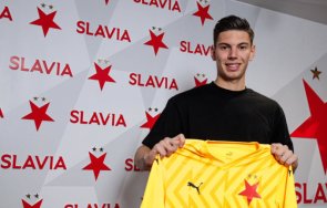 бивш вратар цска сменя светльо вуцов националния