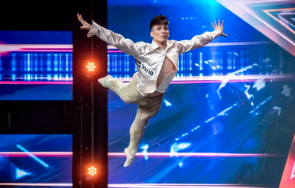 Рани от несподелена любов просъзиха Катето Евро и Вергов