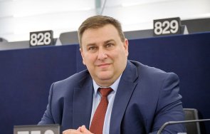 евродепутатът емил радев настоя ясни гаранцииза защита личните данни цифровото евро