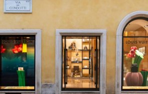 дръзка кражба бандити обраха магазина луи вюитон центъра рим