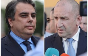 Евгени Петров към ППДБ: Постилате червения килим пред Радев