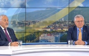 бившият външен министър любомир кючуков единствено путин бърза плана мир