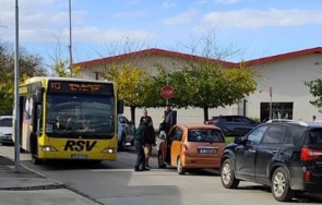 кола автобус помляха краен пловдивски квартал