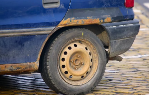 откраднаха продадоха скрап автомобил спрян движение