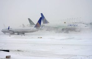 стотици отменени полети заради снеговалеж чикаго
