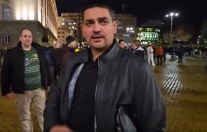 радостин василев счупи телефона журналист видео