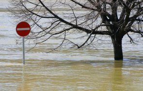 гърция обяви червен код няколко региона заради опасност интензивни валежи