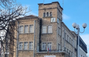 шумен задържаха годишен мъж измами покупко продажба фургони