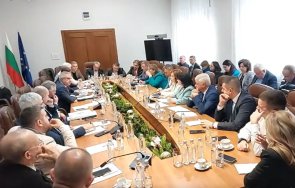 пик управляващите тристранката започнаха разговори новия бюджет живо