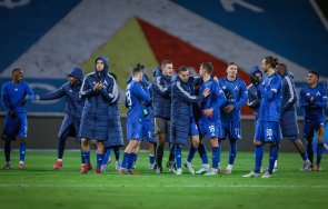 левски вече притиснат стената