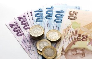 турската лира постига исторически срив спрямо еврото достигайки курс турски лири евро