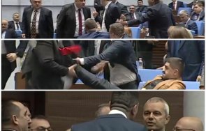 хитовете пик бой парламента вижте големите екшъни годината видео