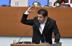 празници последен валс залезът кирил петков танцува лета