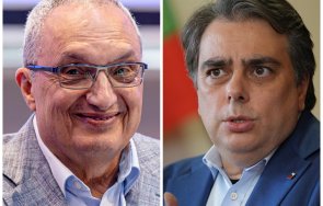 василев привижда новия иван костов нито костов нито сме 1997 година