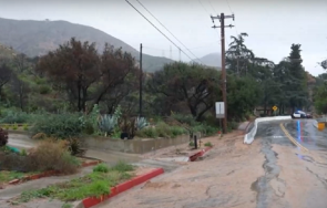 извънредно положение лос анджелис заради наводнения коледа