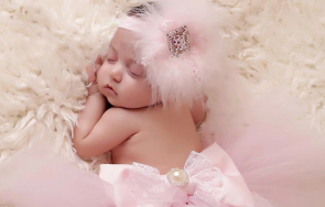 момиче първото бебе родено троянската болница новата година