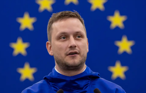 премиерът гренландия поредната заплаха тръмп достатъчно