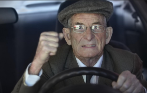 трябват задължителни очни прегледи шофьорите години