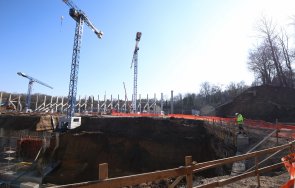 паметник димитър пенев издигнат стадиона цска