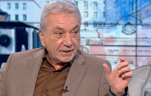 буруджиева борисов доказал изключителен политически инстинкт държавата завладяна доган ппдб губят продължат заиграването протестите