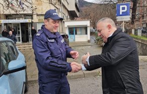 полицията сливен похвали три патрулки