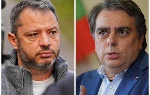 добрев произнесе присъдата асен василев перфектният сталинист безкомпромисно раморазправи конкуренцията партиен билет