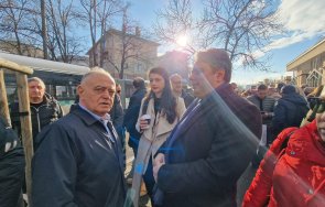 гореща версия вървят совалки нова сглобка ген атанасов цепи асен