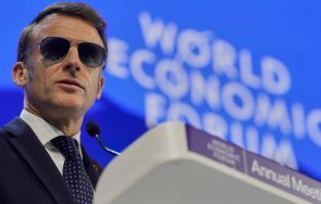 тръмп подигра макрон слънчевите очила давос красиви всъщност случва