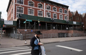 шофьор вряза входа еврейски център йорк