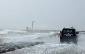 буря нанесе щети гръцкия остров корфу