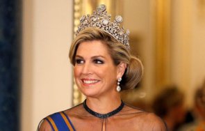 нидерландската кралица максима доброволно записа военна служба