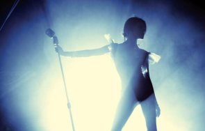 отлагат турнето ата годишнина евровизия