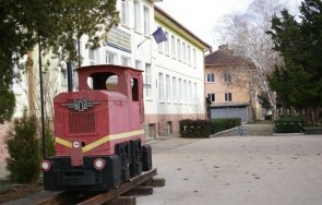 шест специалности защитен статут заради липса кадри