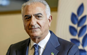 синът последния ирански шах призова тръмп помощ