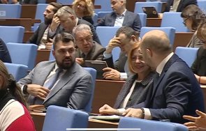 министрите кабинета желязков завърнаха парламента