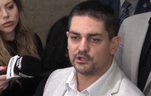 пик руди гела занули кабинета гюров премиерът срича трибуната вицепремиерът арестуван алкохол наркотици виждаме отломки доган здравният министър сексо