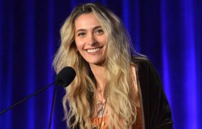 дъщерята майкъл джексън влиза открита битка наследството баща