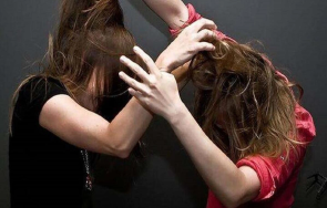 жена заплаши учителки ботуш асеновградско отмъщавала заради шамар сина