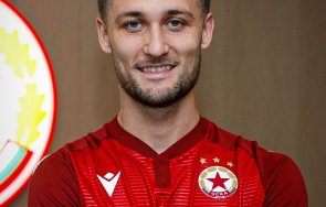 титуляр цска счупен пръст